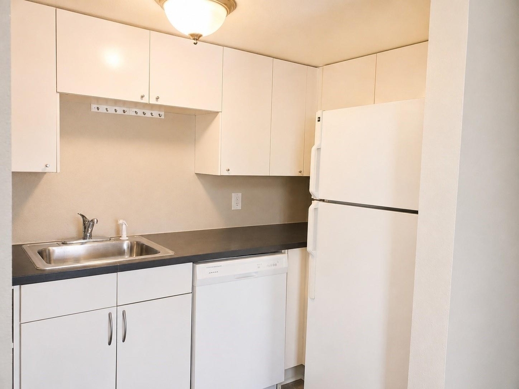 217 Church St - Photo 2