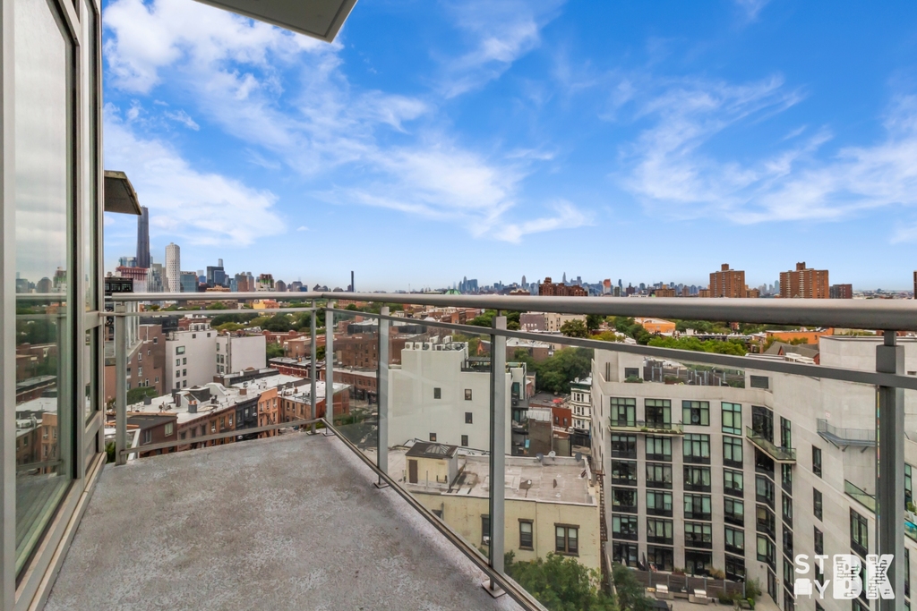 525 Clinton Avenue - Photo 4