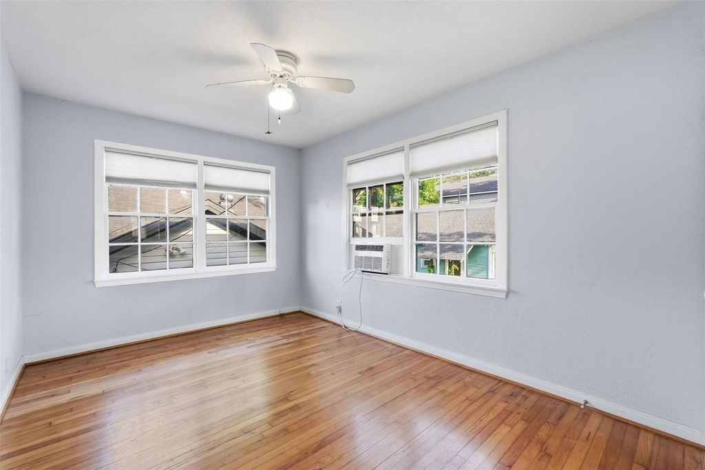2223-1/2 Singleton Street - Photo 8
