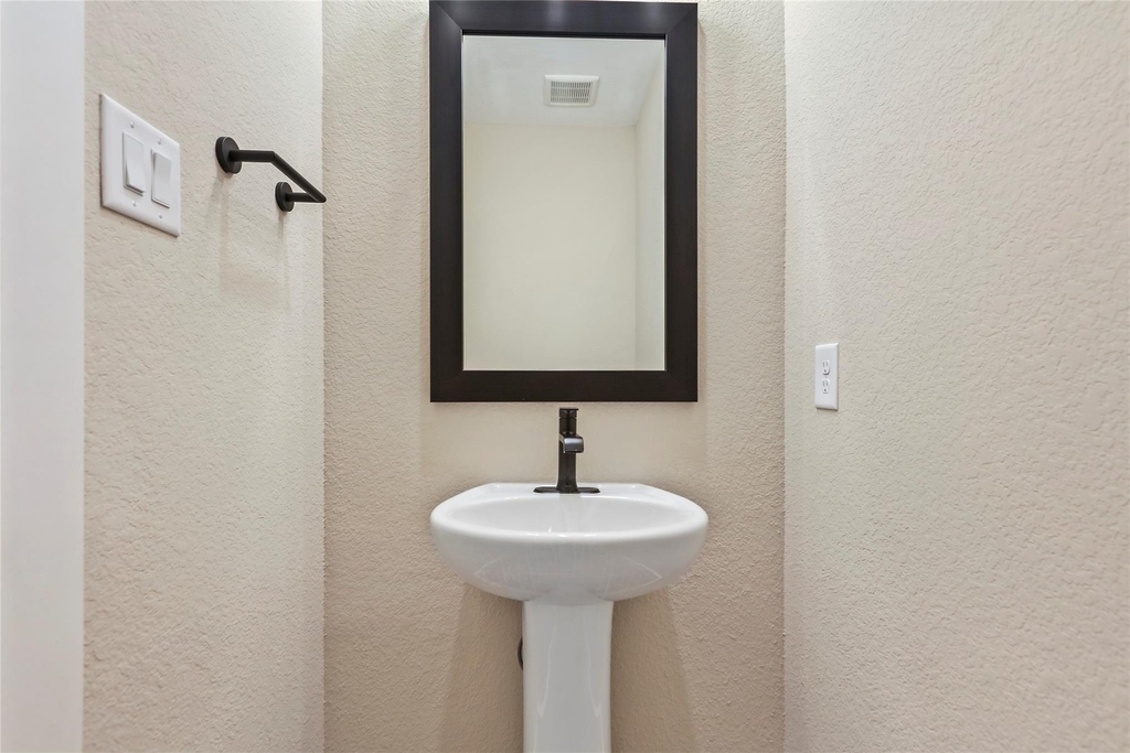 2013 Woodland Pine Court - Photo 9