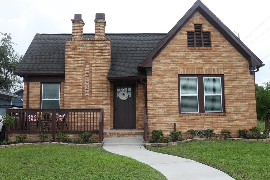 3121 Southmore Boulevard - Photo 0