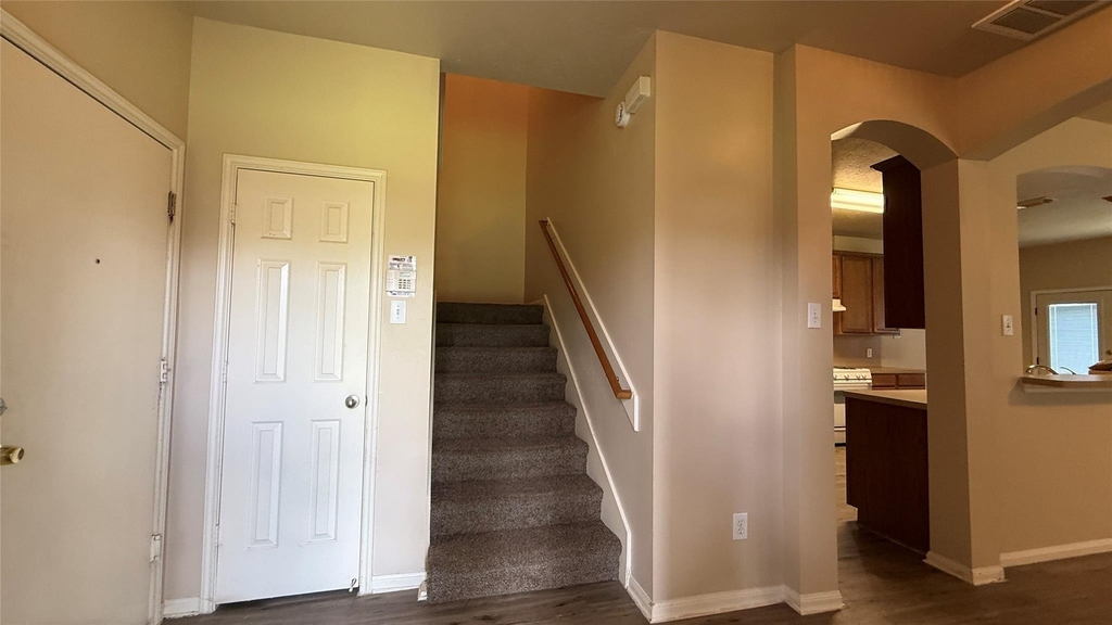 5127 Prosperity Circle - Photo 2