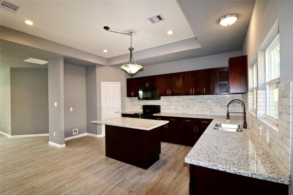 4238 Aledo Street - Photo 9