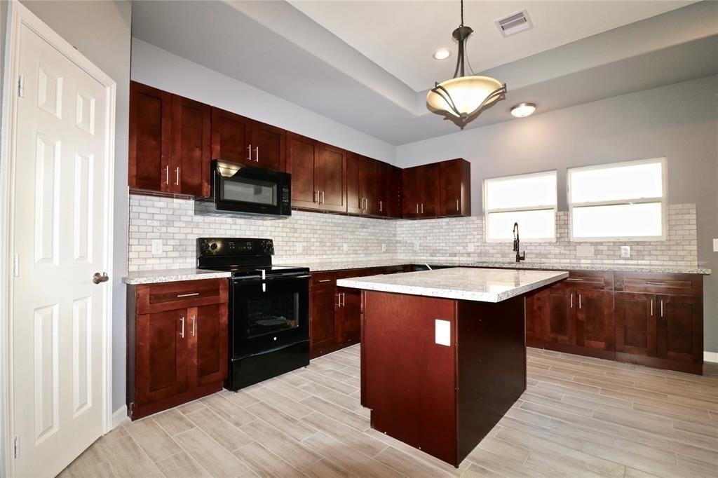 4238 Aledo Street - Photo 8