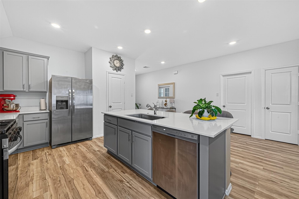 27222 Woodridge Glen Drive - Photo 16