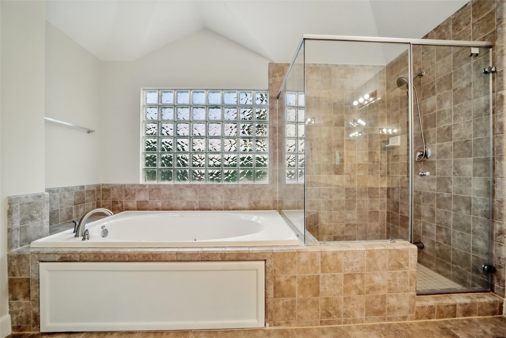 650 Westcross Street - Photo 31