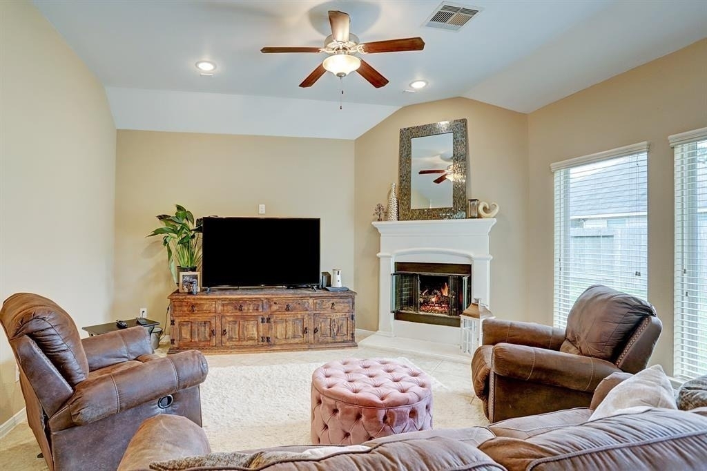4411 Eclipse Park Court - Photo 7