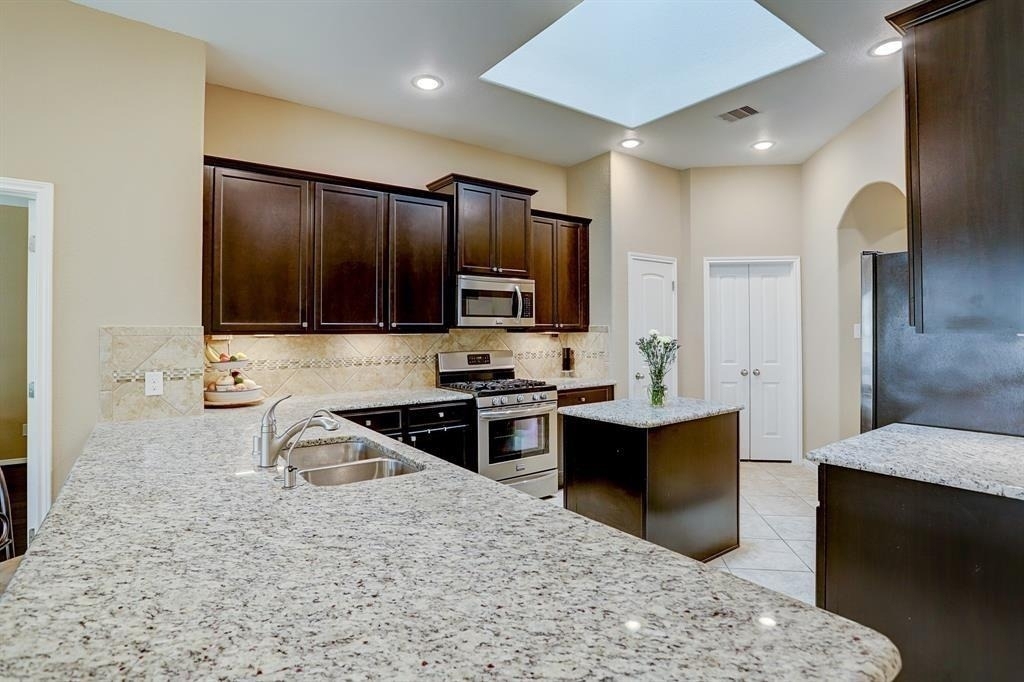 4411 Eclipse Park Court - Photo 12