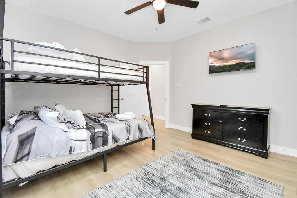 5718 Beall Street - Photo 6