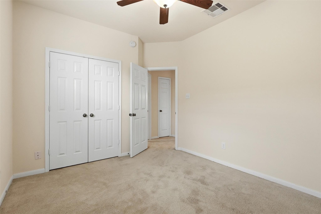 1911 Vale Brook Drive - Photo 23