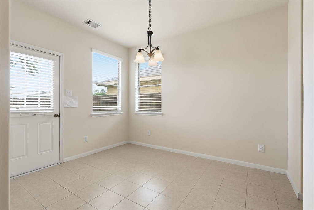 1911 Vale Brook Drive - Photo 8