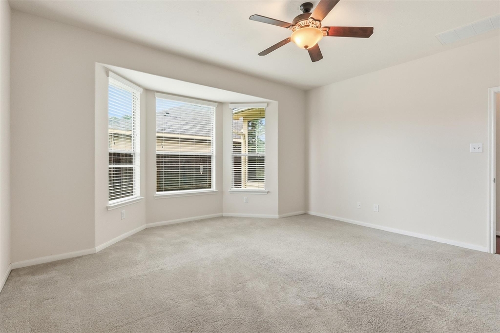1911 Vale Brook Drive - Photo 14