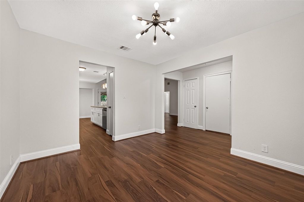 509 Southern Oaks Drive - Photo 2