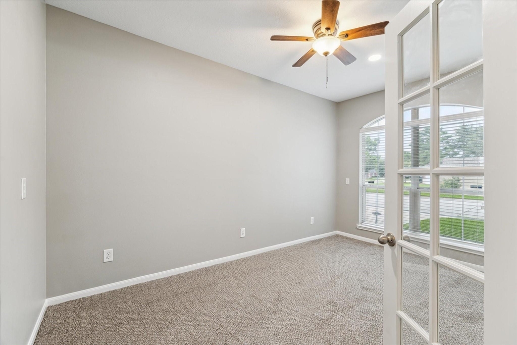 3122 Schumann Oaks Drive - Photo 6