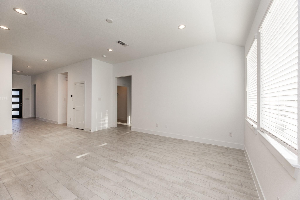 4802 Seabourne Landing Drive - Photo 7