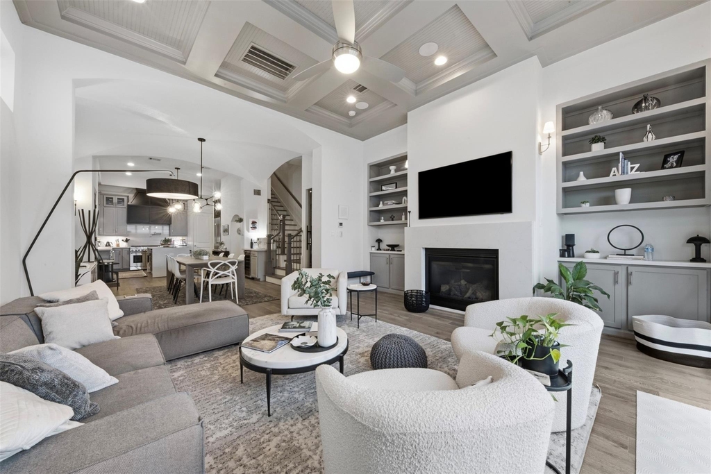 1908 W 25th Street - Photo 3