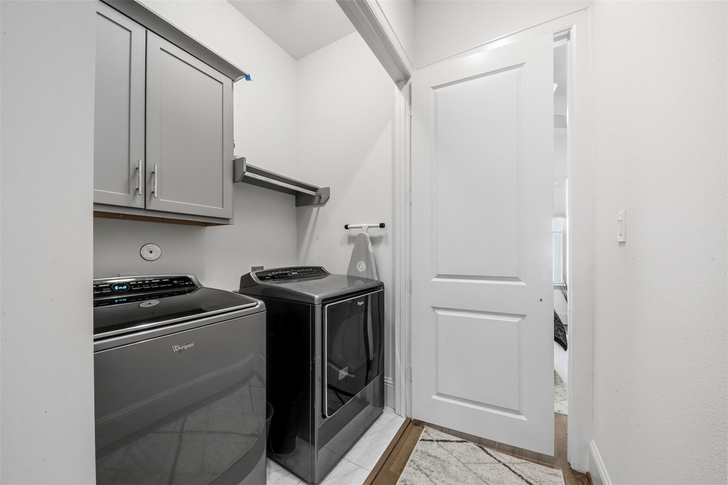 1908 W 25th Street - Photo 33