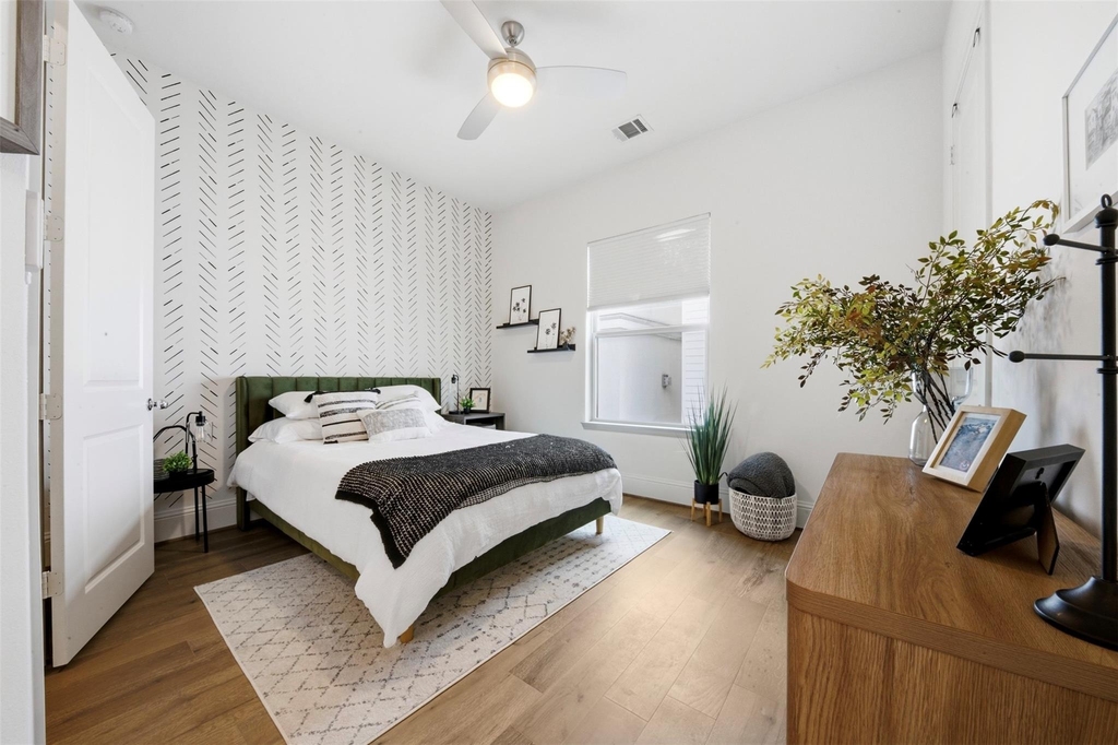 1908 W 25th Street - Photo 19