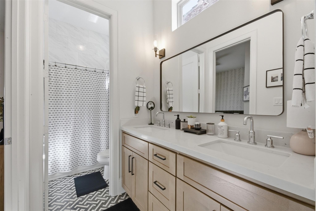 1908 W 25th Street - Photo 29