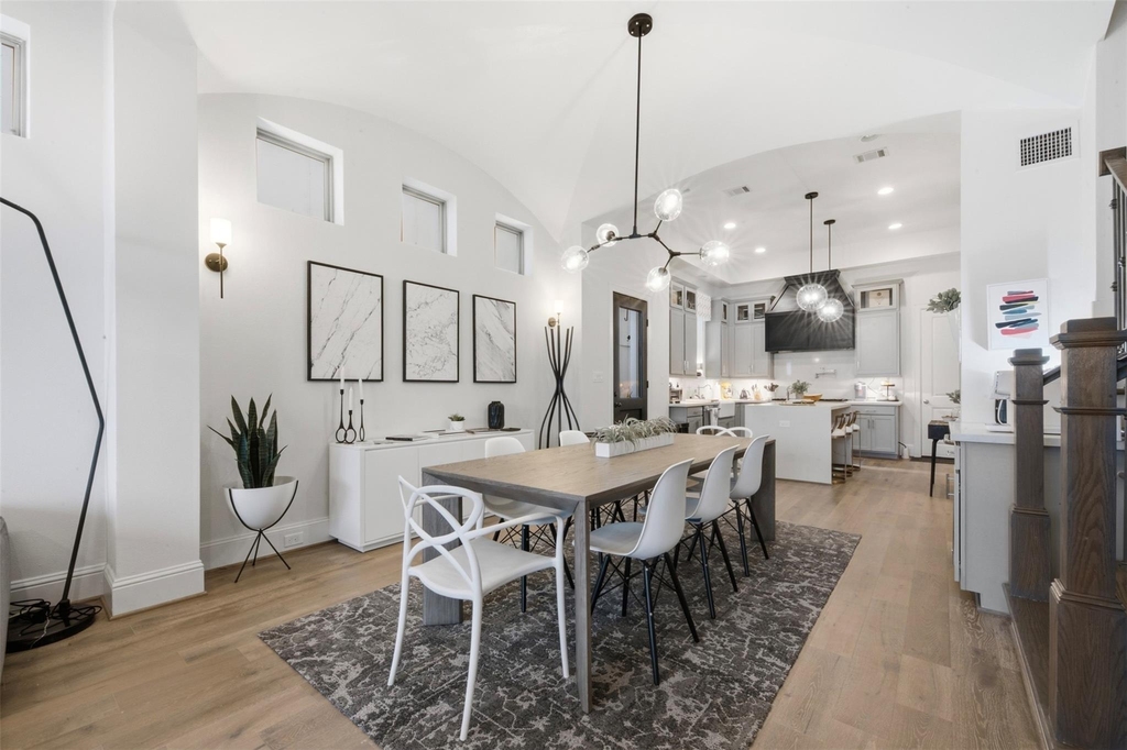 1908 W 25th Street - Photo 9