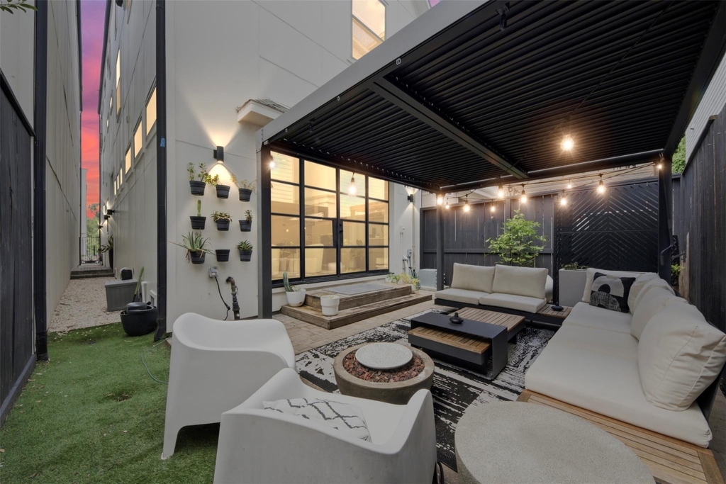 1908 W 25th Street - Photo 36
