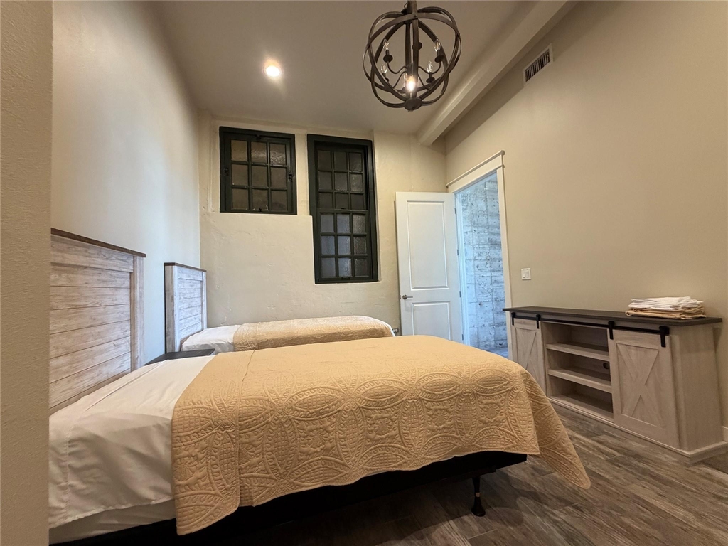 2504 Church Street - Photo 8