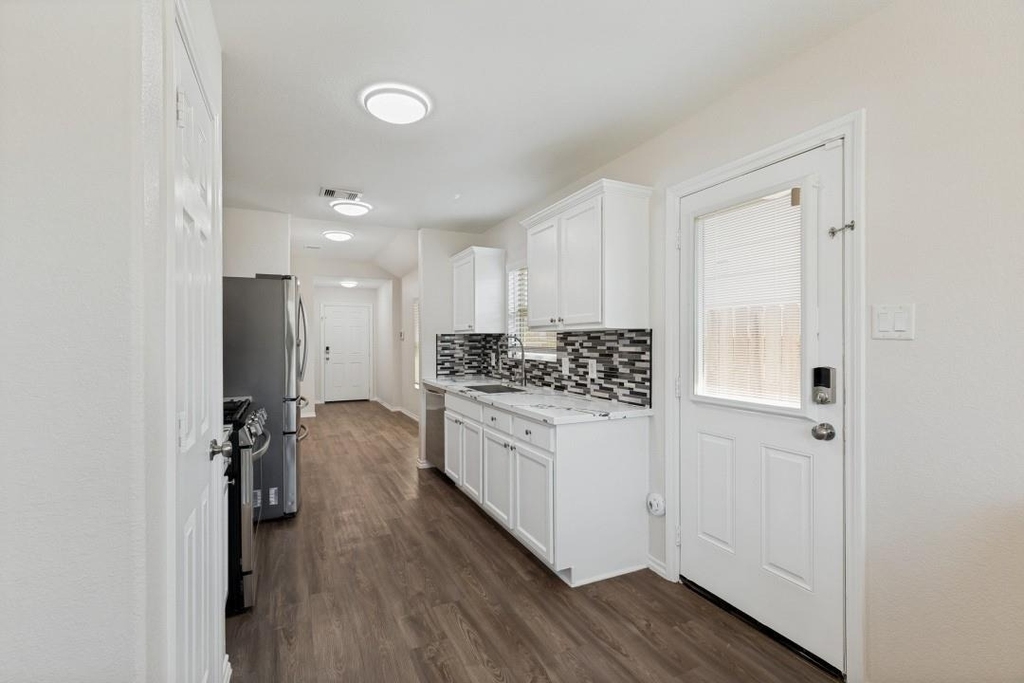 1235 Blue Hazel Court - Photo 12