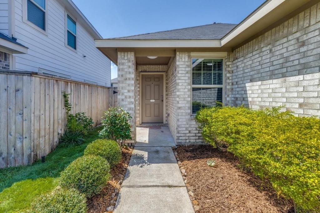 1235 Blue Hazel Court - Photo 5