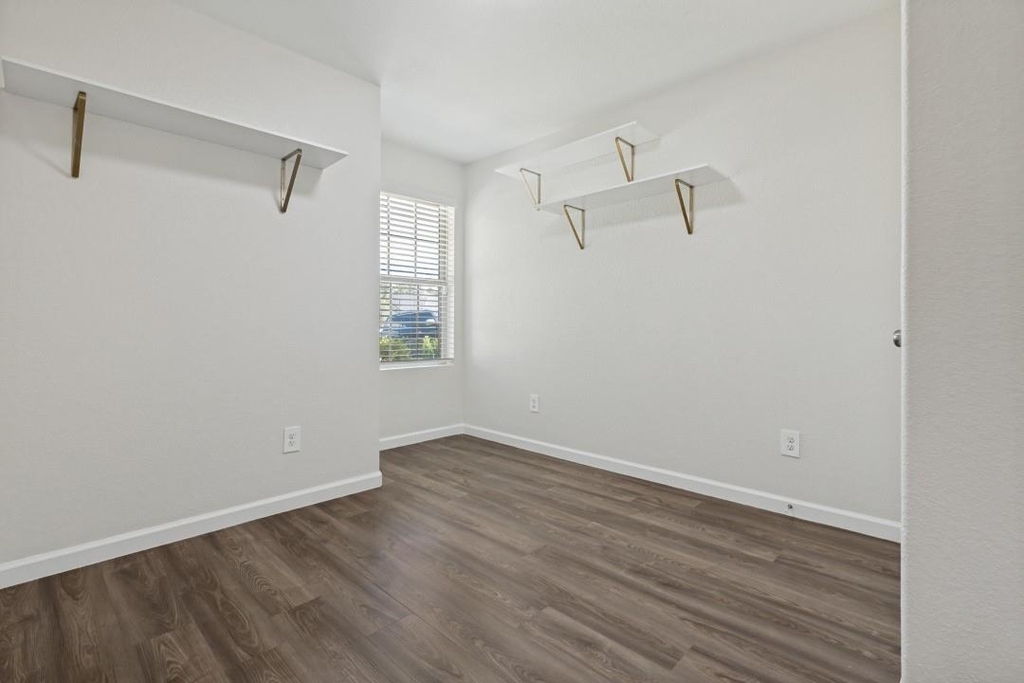 1235 Blue Hazel Court - Photo 14