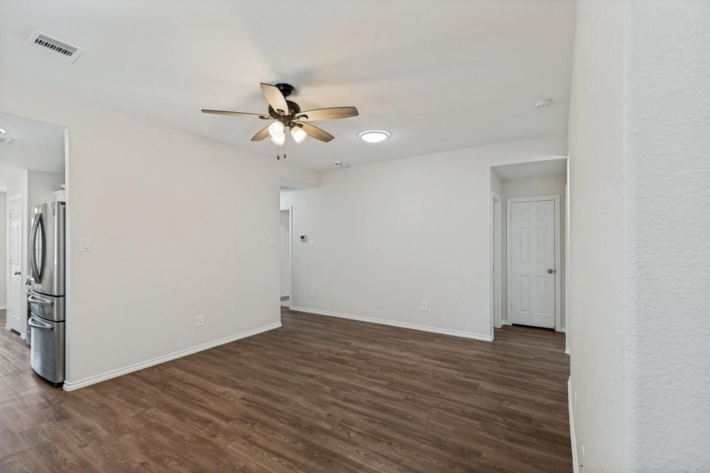 1235 Blue Hazel Court - Photo 9