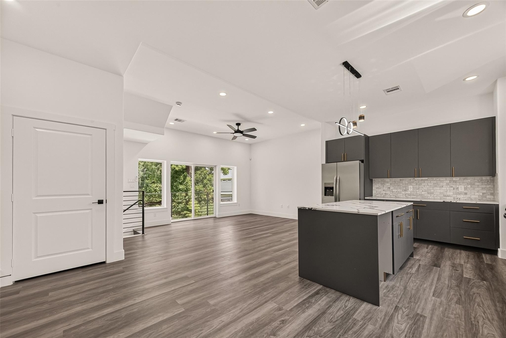 2711 Dennis Street - Photo 15