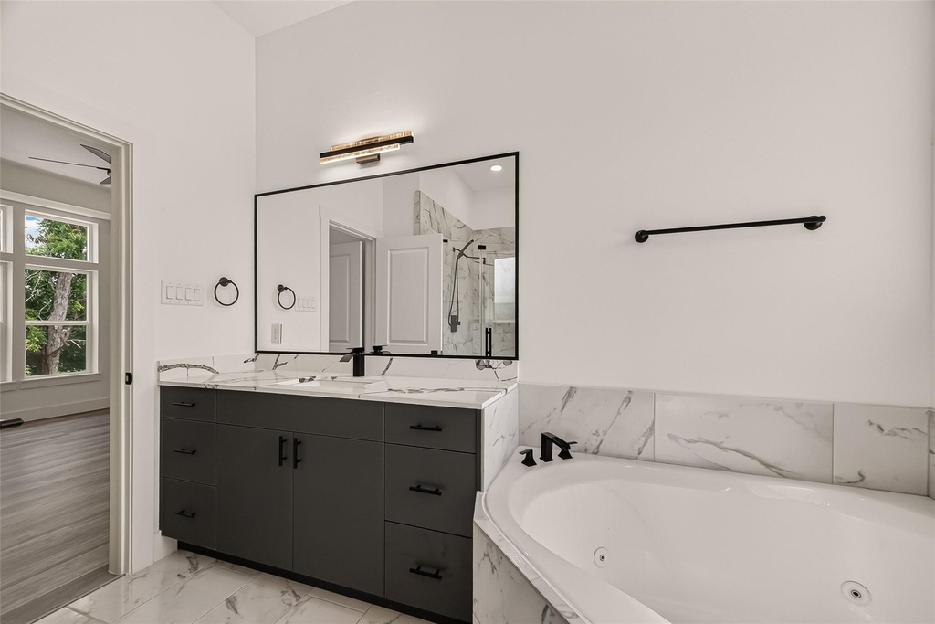 2711 Dennis Street - Photo 32