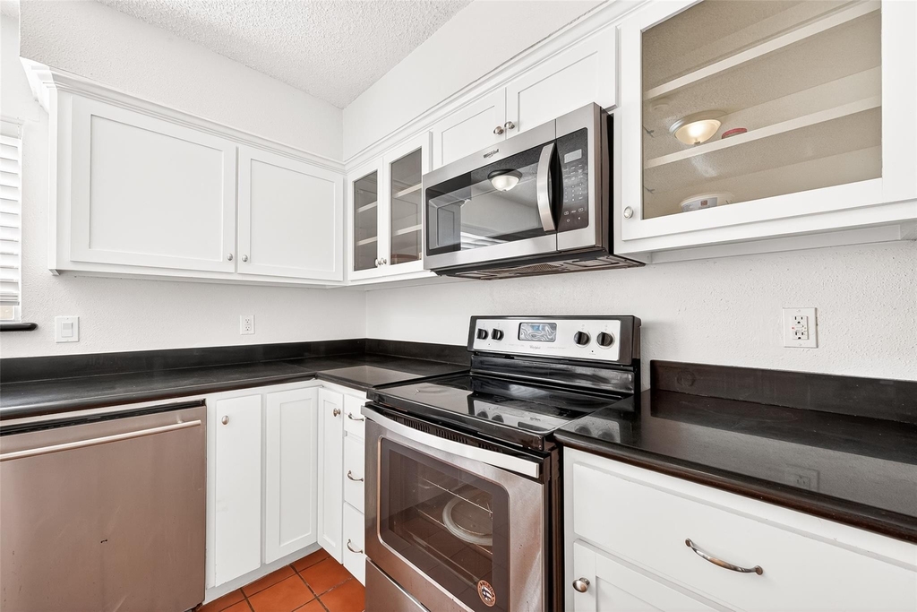 11677 Village Place Dr - Photo 20