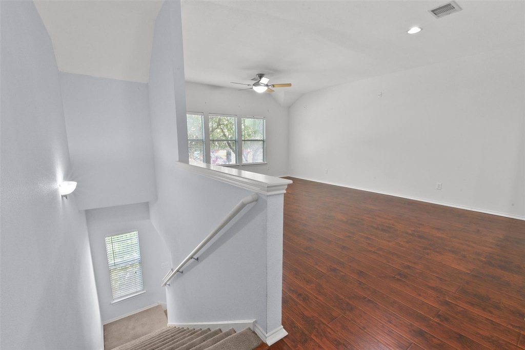2711 Polk Street - Photo 9