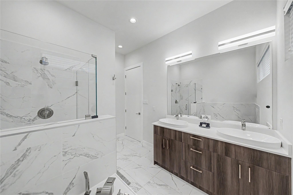 2315 Eagle Street - Photo 8