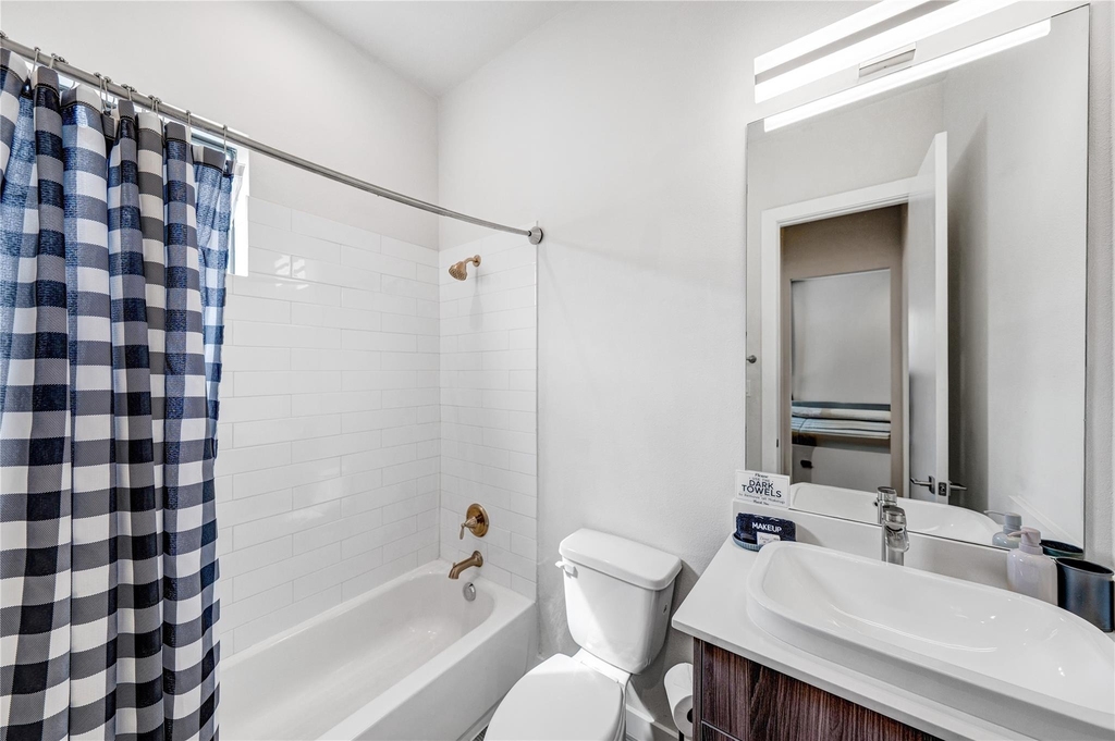2315 Eagle Street - Photo 11