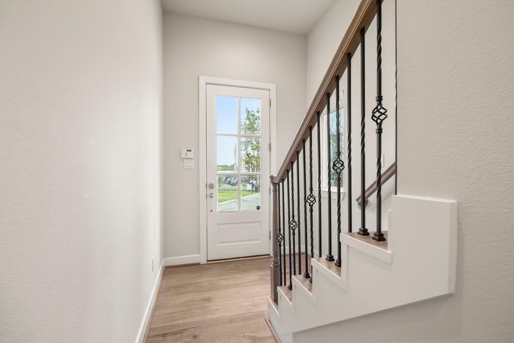 726 Carriage Knolls Drive - Photo 3