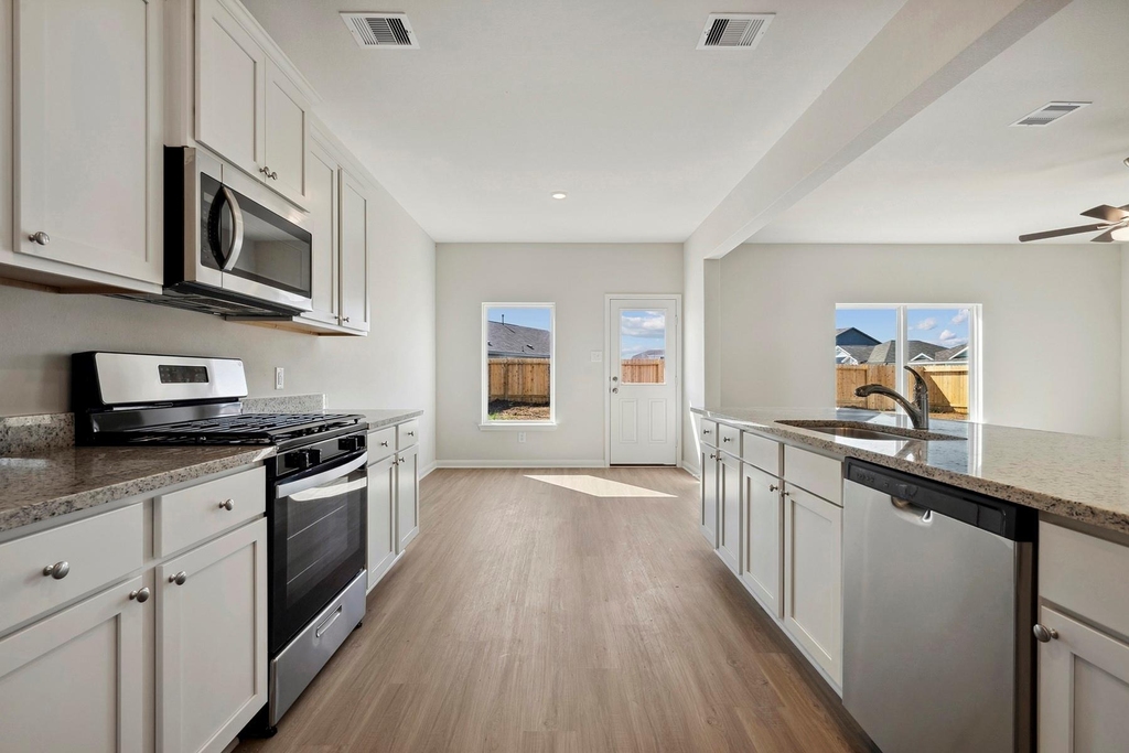 324 Fastboy Lane - Photo 9