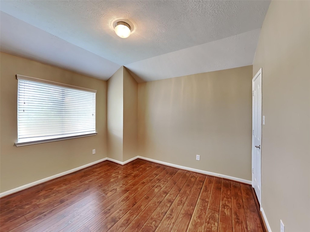 12027 Bunny Lane - Photo 11