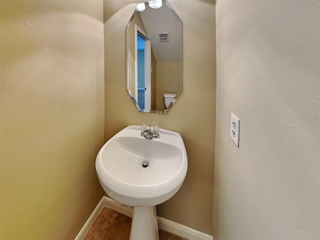 12027 Bunny Lane - Photo 6
