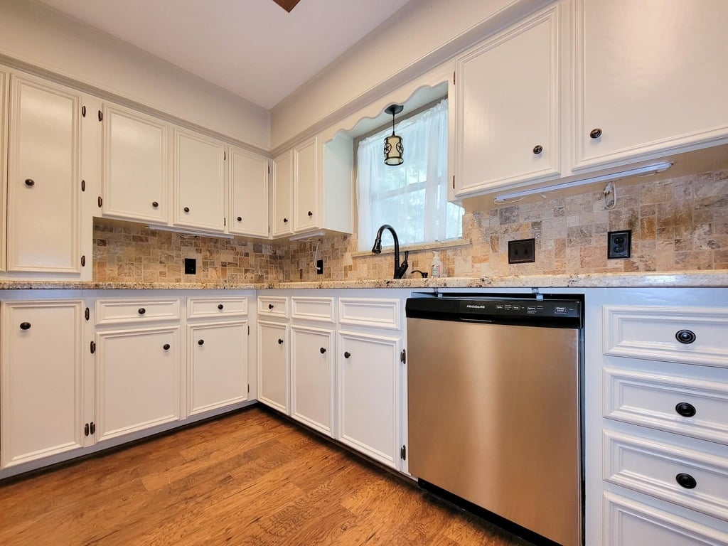 10282 Valley Drive S - Photo 15