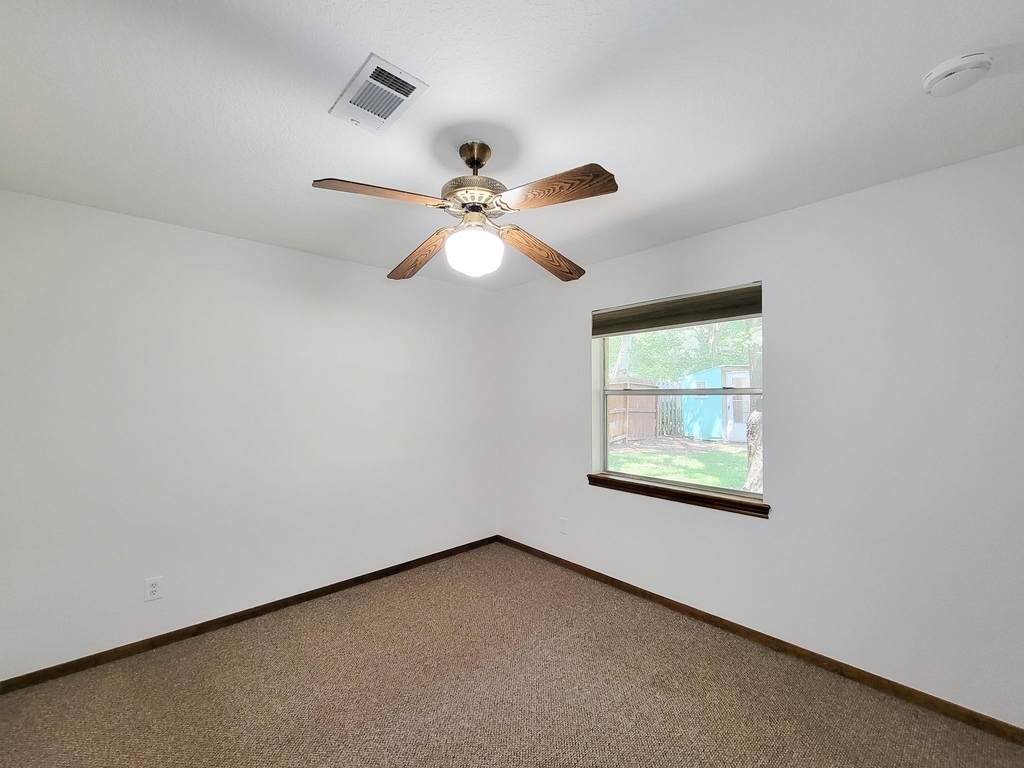 10282 Valley Drive S - Photo 22