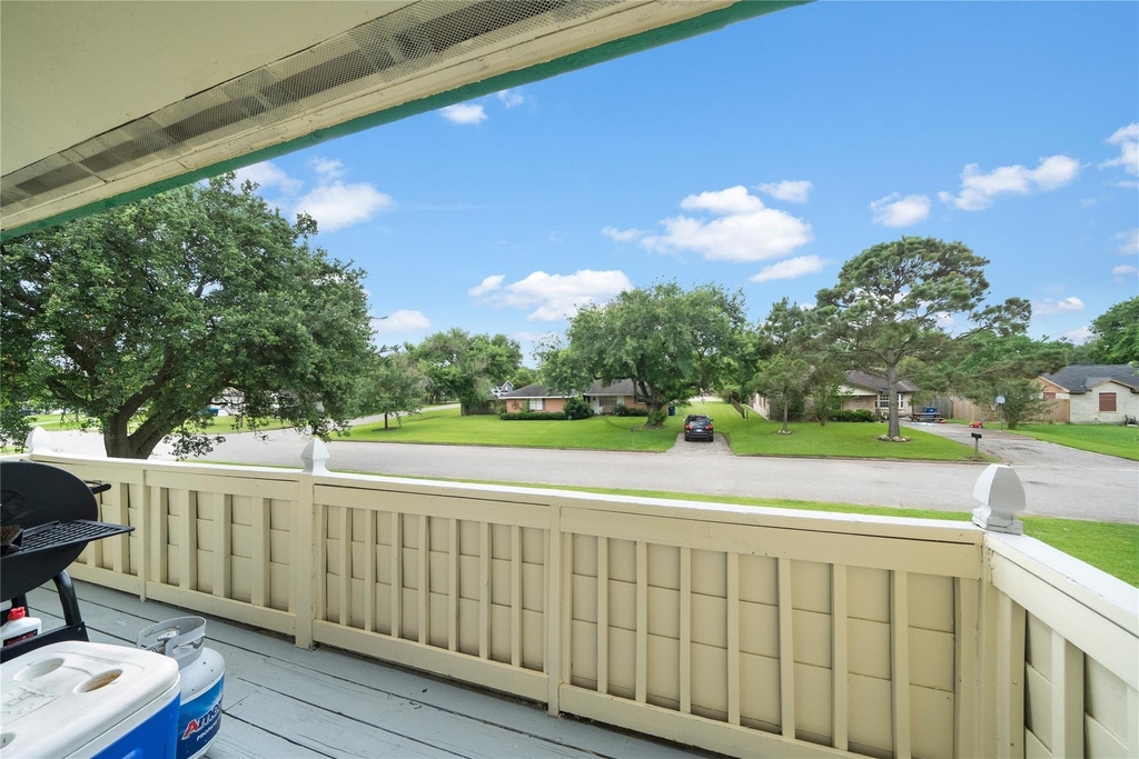 2202 16th Avenue N - Photo 9