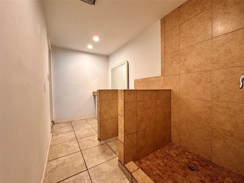 2222 Carnes Street - Photo 33