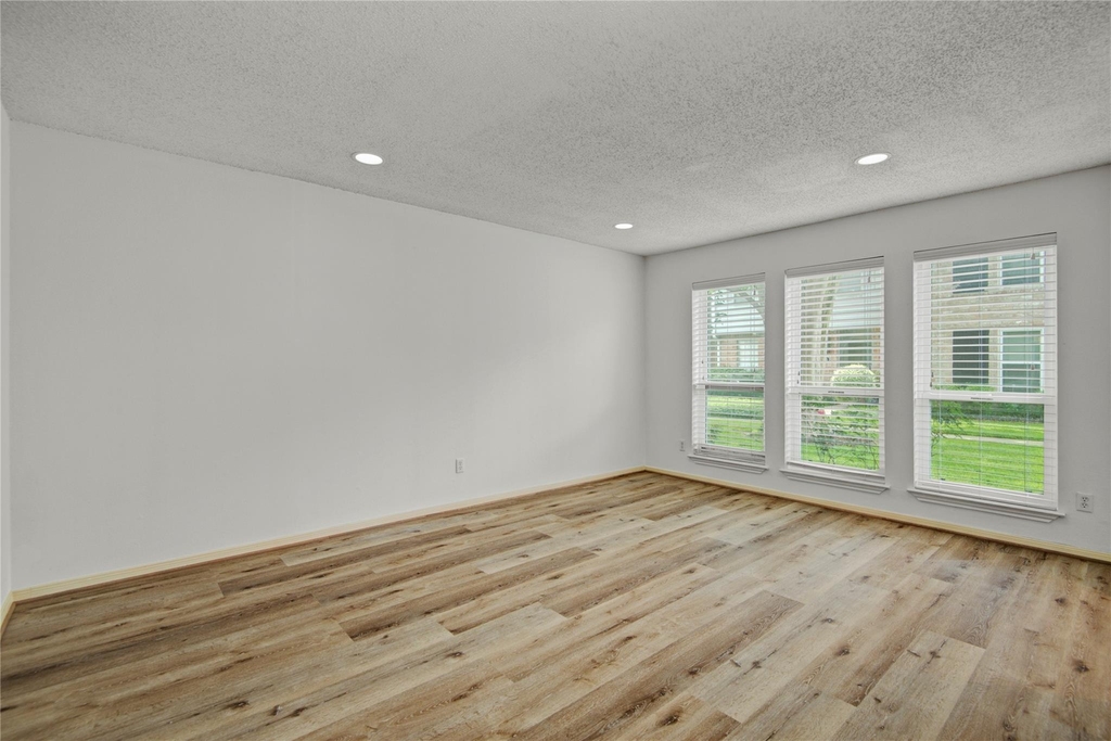 1334 Country Place Drive - Photo 7