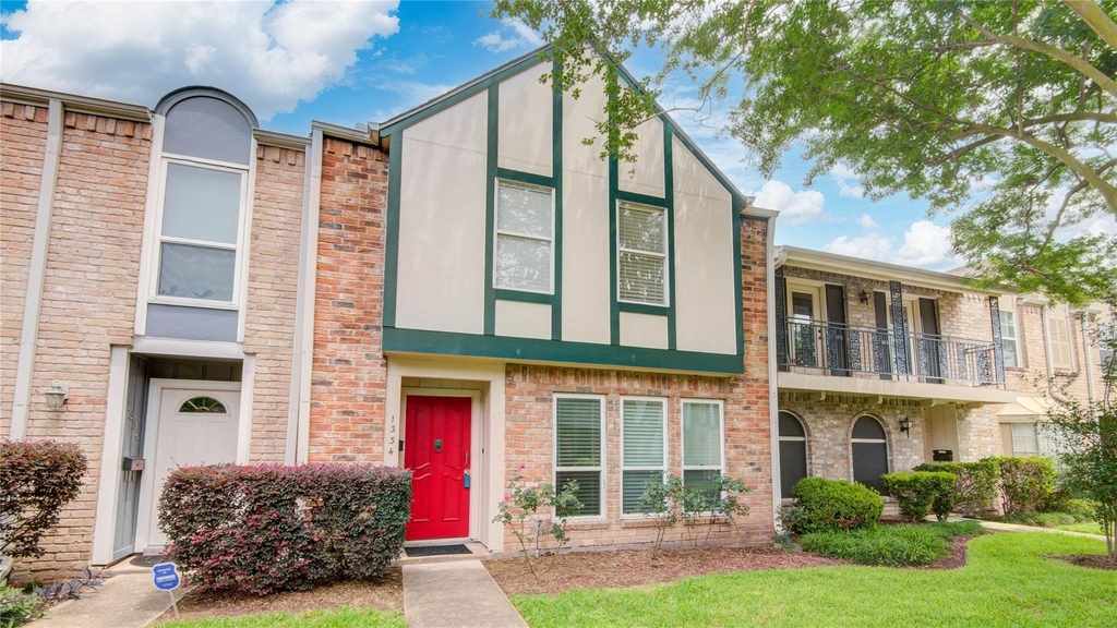 1334 Country Place Drive - Photo 3