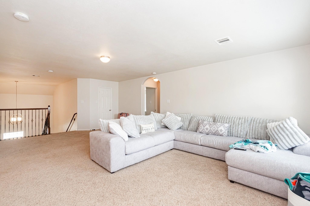 8311 Bay Oaks Drive - Photo 9