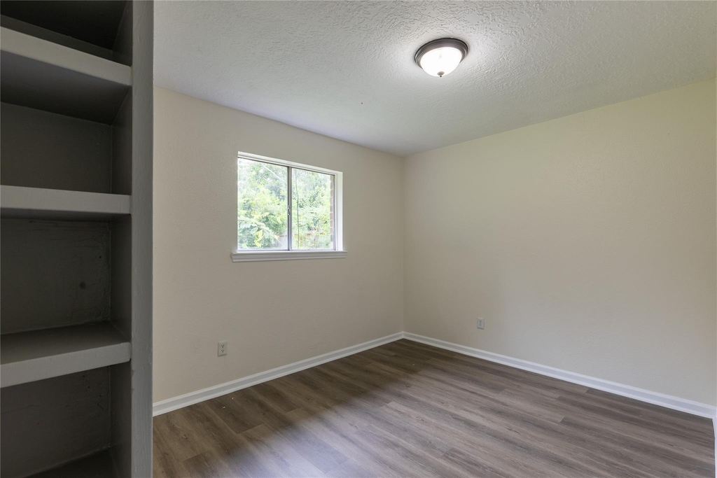 12314 Flushing Meadows Drive - Photo 9