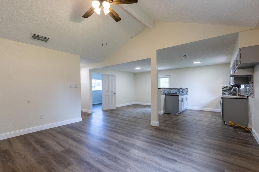 12314 Flushing Meadows Drive - Photo 7