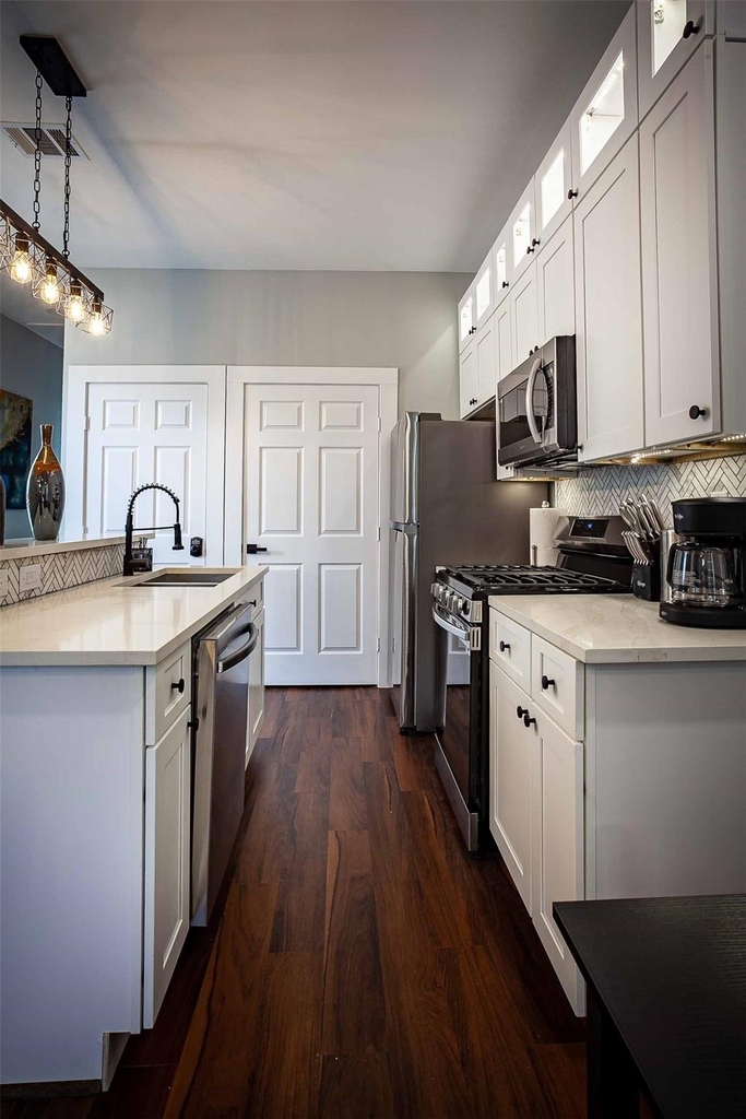 1613 Hickory Street - Photo 14